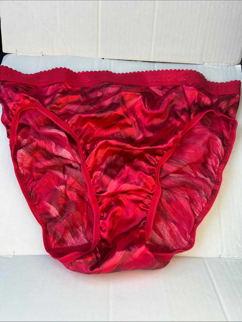 VTG Victoria's Secret satin panties Metallic Red XL